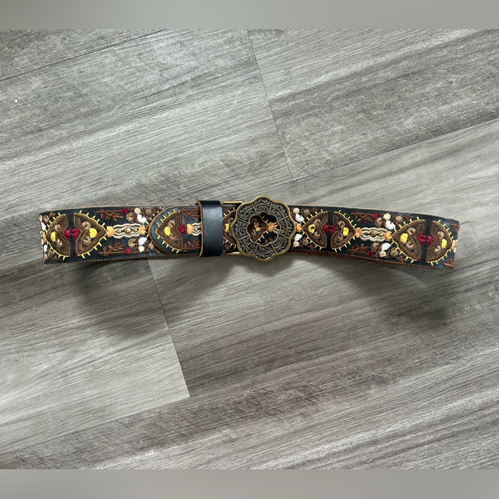 LUCKY BRAND Leather Belt Embroidered Floral Boho Brass Buckle Size XS